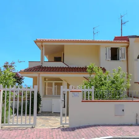 Arianna Apartment